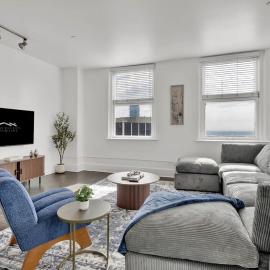 HEB403 Spacious & Stylish 2 Bedroom Condo Downtown Fort Worth, Free Parking, Walk to Convention Center, hotel a Fort Worth