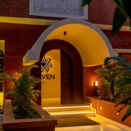 7EVEN Suites