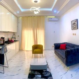 Nikhomes One Bedroom Apartment, מלון באוורי