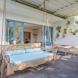 Pipeline - Breezy 1 Bedroom Oceanfront Apartment