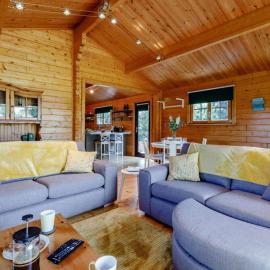 2 Bed in Seaton oc-83558, viešbutis mieste Branskombas
