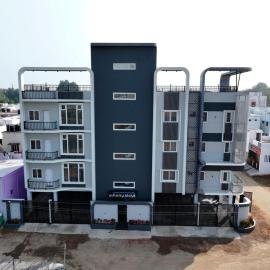 Coral Shelters Service Apartments Luxe Kochadai, hotell i Madurai