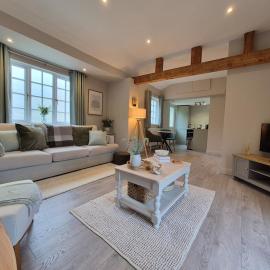 The Studio at Chequers - Newly Renovated Luxury Studio, ξενοδοχείο σε Brome