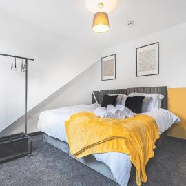 5-Bedroom apartment in Manchester, hotell Whitefieldis