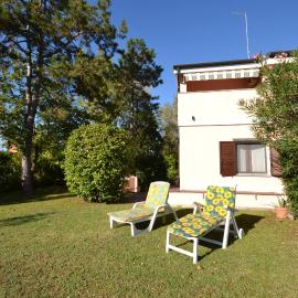 Appartamento fronte fiordo con giardino Albarella