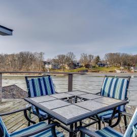 3 Mi to Dtwn Monticello! Waterfront Studio Getaway, hotel in Monticello