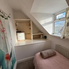 Single room in shared flat Valley Hill, Loughton, hotel em Loughton