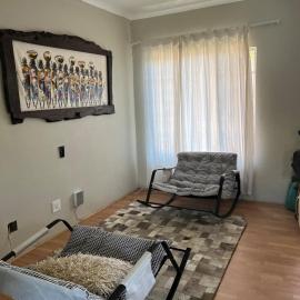 O R Thambo Airport Apartment