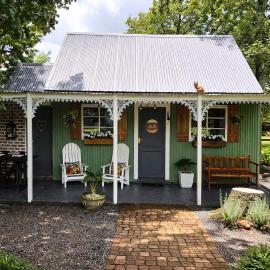 Little Tin House, hotel en Van Reenen