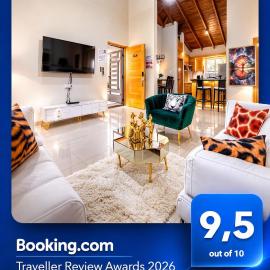 Luxury Sky Blue, Hotel in Jarabacoa