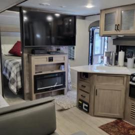 Glamping in the smoky mountains, hotel in Hendersonville