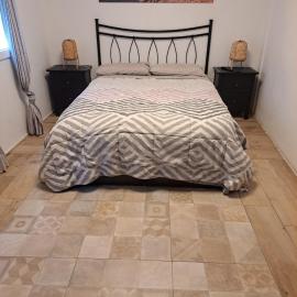 Apartamento con entrada independiente، فندق في بيرميو