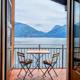 Balcone sul Lago