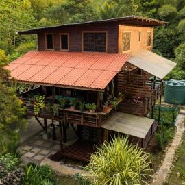 Off Grid Studio Apartment Jungle Retreat
