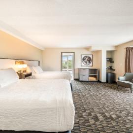 Ramada Plaza by Wyndham Niagara Falls, hotel u gradu Nijagarini vodopadi