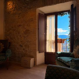 IL VICOLETTO Apartment - Charming independent holiday home in the historic center of Fiuggi, elegant and cozy, near the Thermal Baths and Wellness Retreats - FIUGGI