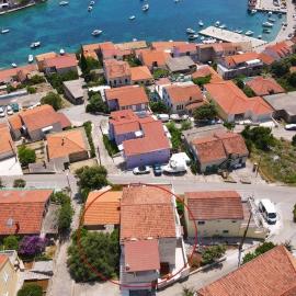 Family friendly house with a swimming pool Brna, Korcula - 13943