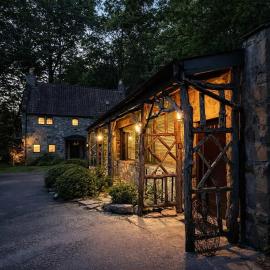 Honeymoon Cottage Chateau DuMont, hotel in Banner Elk