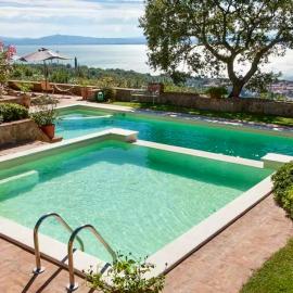 Historic Villa With Spa Near Cortona And Assisi, hotel a Passignano sul Trasimeno