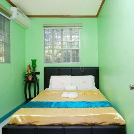 Golden V Farms Hacienda, hotel em Malolos