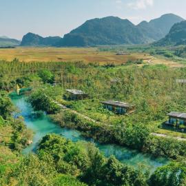 Blue Diamond Retreat, hotel a Vực Trô