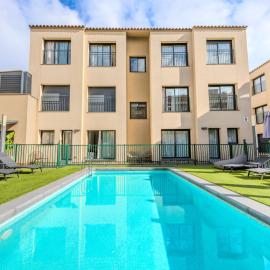 Castell Beach Aparthotel, hotell i Castelldefels
