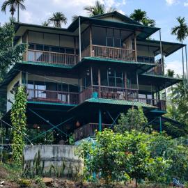 Greens Vista Homestay Wayanad Near Natural Stream and Pool, hotel en Panamaram