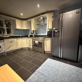 Charming Cottage Room with Garden Views in Bedford, hotel em Bedford