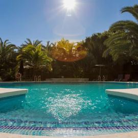 Apartamentos El Palmeral de Madaria, hotel in Alicante