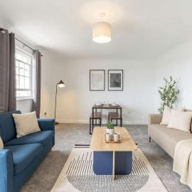 Fabulous 1 Bed Harbour-side Apartment with Balcony: Whitehaven şehrinde bir otel