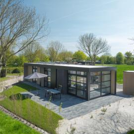 Villa Meerzicht | 4 Pers., хотел в Воркум