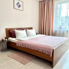 Apartments with a coffee machine in the city center, near a park and Zlata Plaza
