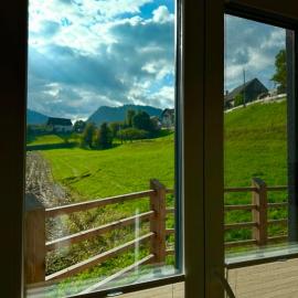 Mountain Paradise Apartment, hotel in Zgornje Gorje