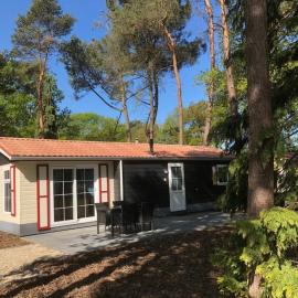 Chalet Forest voor 4 personen I Resort de Heimolen, Hotel in Baarle-Nassau