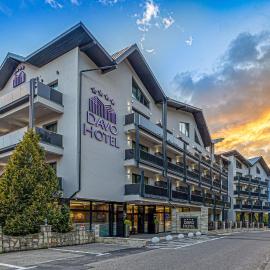 Davo Hotel, hotelli kohteessa Târgu Neamț