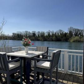Peaceful Lakefront Escape w Deck Views