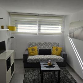 Petite maison T2, hotel u gradu Valans