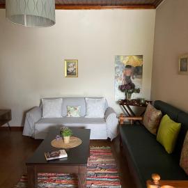 Bee Hive's Country House
