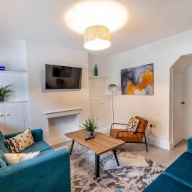 Newly Refurbished 3 Bedroom House in Gainsborough, hotel in Morton