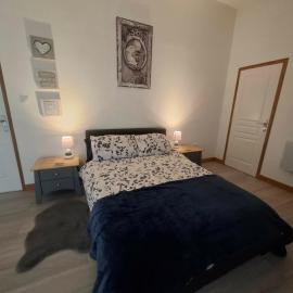 New Beginnings Barn - Chaulieu Near Sourdeval 50150, hotel a Saint-Sauveur-de-Chaulieu