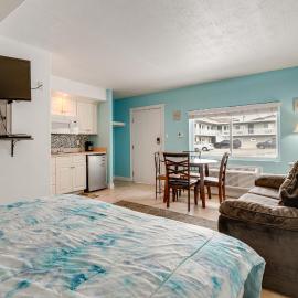 Walk to Shore! Family Haven w/ Pool in Ocean City
