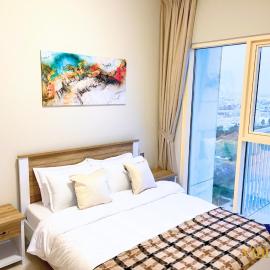 Modern 1BR in Damac Hills 2, Pool & Desert views, hotel in Dubai