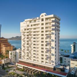 Sunvivia by Fiesta Americana Mazatlán, hotel en Mazatlán