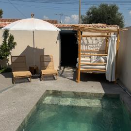 DIGITONE BY GATES Studio cosy pour 4 sans jacuzzi ni rooftop, hotell i Marignane