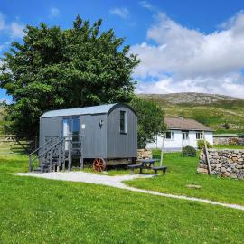 Shepherds Hut - Uk49096, hotel u gradu Inchnadamph