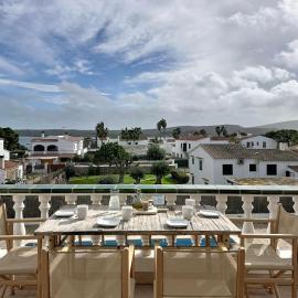 Apartamento con piscina SS20, hotel u gradu Fornells