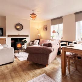Columbine Cottage by The Suffolk Cottage Collection