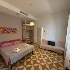 casa surano, hotel u gradu Dizo