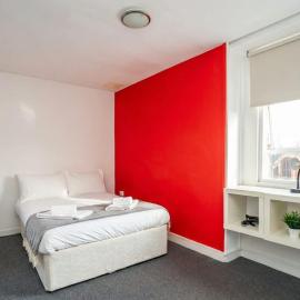 Spacious & Bright Central Coventry Budget Studio