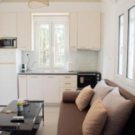 Helia Apartment 1, hotel v mestu Alepou